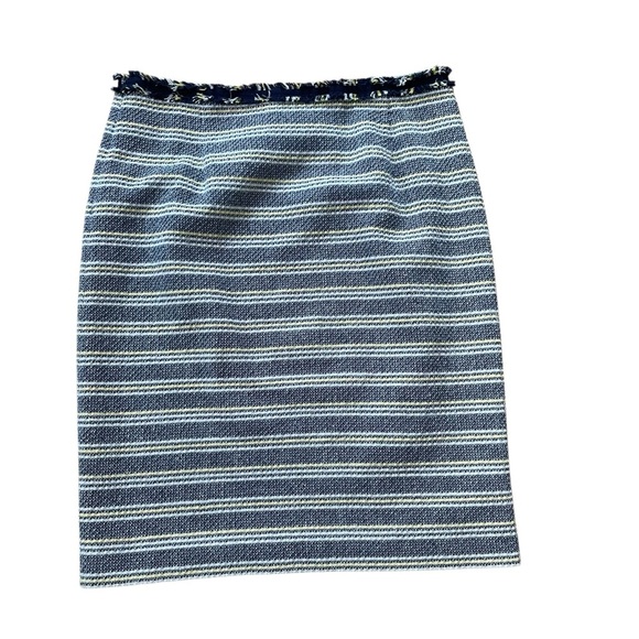 MaxMara Weekend Tweed Skirt Navy Blue Stripes Fringe Waist Size 8 US Office - Picture 2 of 9